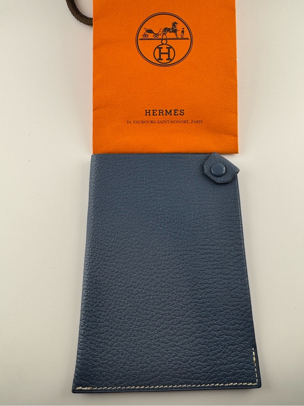 HERMÈS PASSPORT HOLDER VINTAGE HERMÈS LEATHER AUTHENTIC HERMÈS PARIS